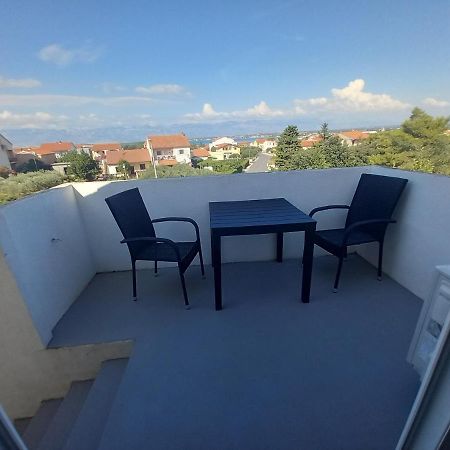 One Bedroom Loft Apartment With Nice View Nin Luaran gambar